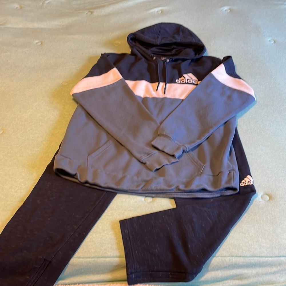 Adidas jogger matching set